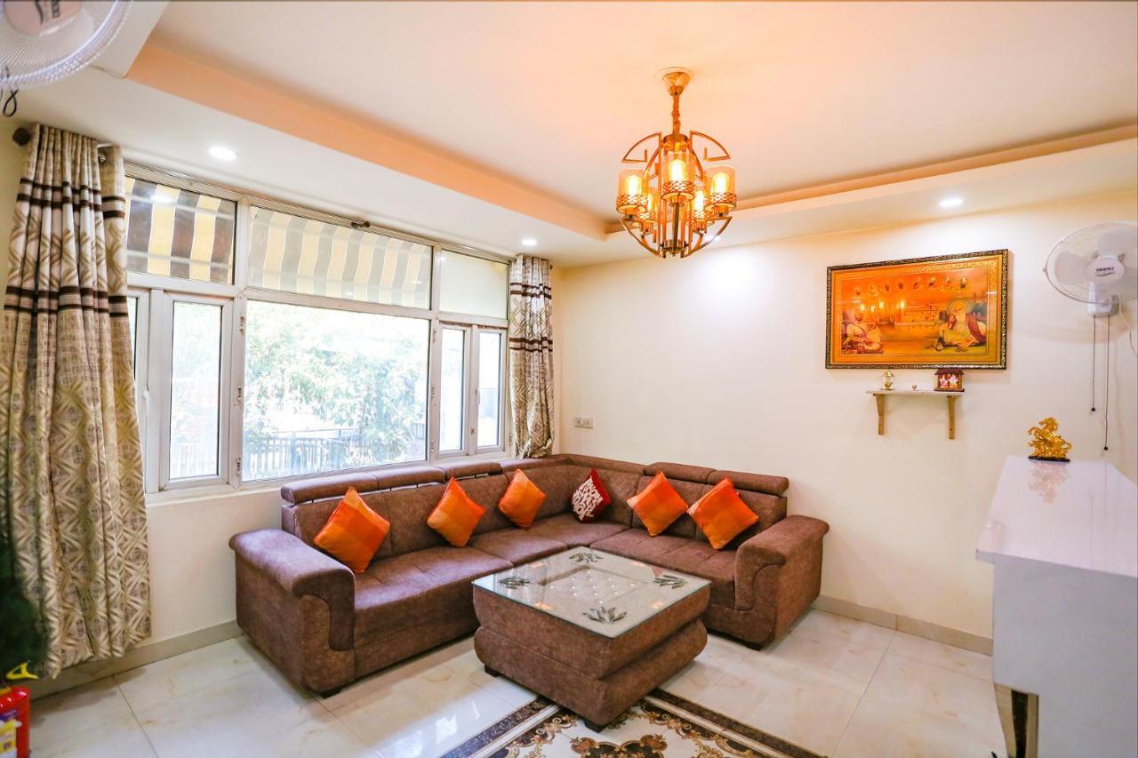 Fabhotel Jpm The Grand Bella - Nr Nehru Place Market Ню Делхи Екстериор снимка